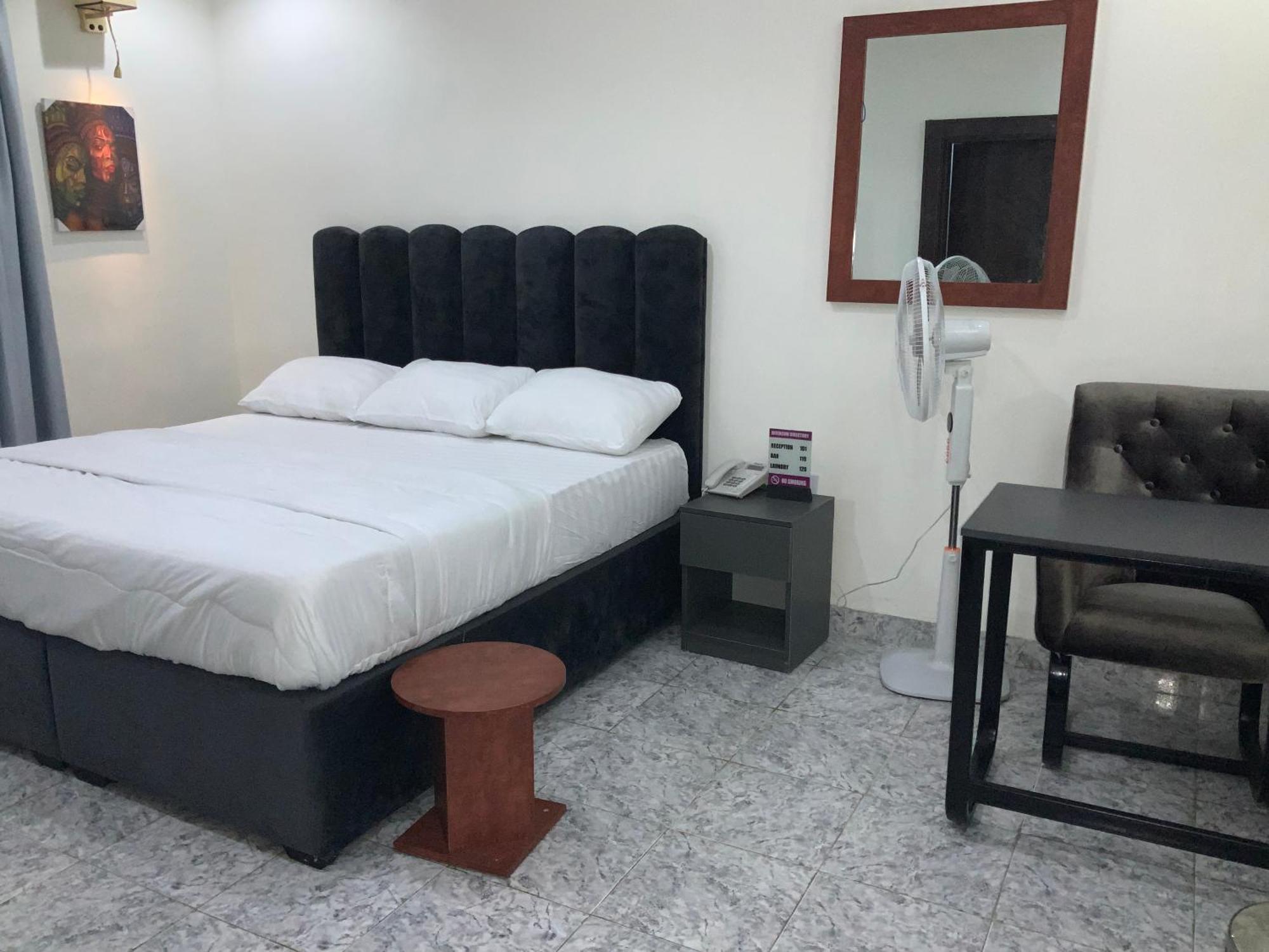 March Forte 3 Bedroom Apartment Ikeja Exterior foto